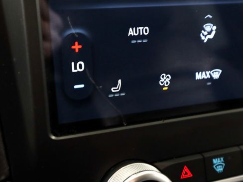 Certified 2024 Ford Edge SEL image 4