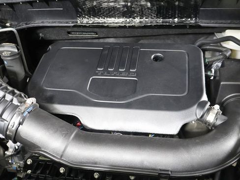 Used 2025 Chevrolet Blazer LT FWD image 13
