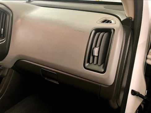 Used 2020 Chevrolet Colorado W/T w/ WT Convenience Package image 15