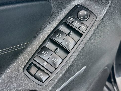 Used 2012 Mercedes-Benz GL 450 4MATIC image 18