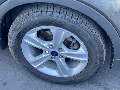 Used 2015 Ford Escape SE FWD image 17