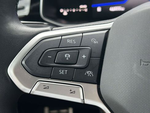 Used 2025 Volkswagen Jetta Sport FWD image 21