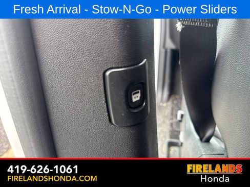 Used 2017 Dodge Grand Caravan GT FWD image 30