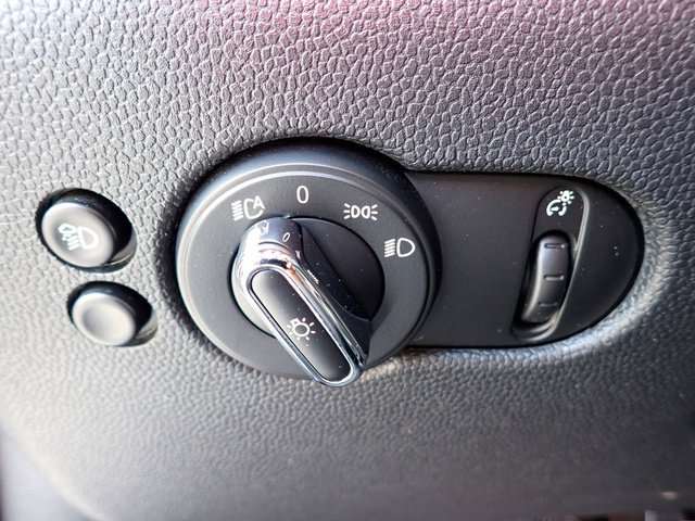 Used 2023 MINI Cooper Convertible FWD image 28