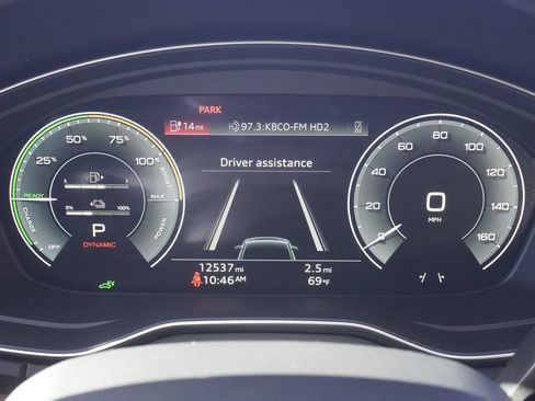 Used 2023 Audi Q5 e Premium w/ Convenience Package image 11