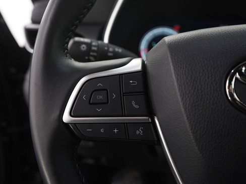 Used 2025 Toyota Highlander XSE AWD/4WD image 27