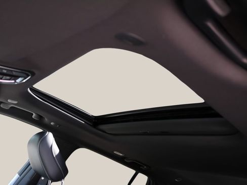 New 2026 Jeep Grand Cherokee Altitude RWD image 11