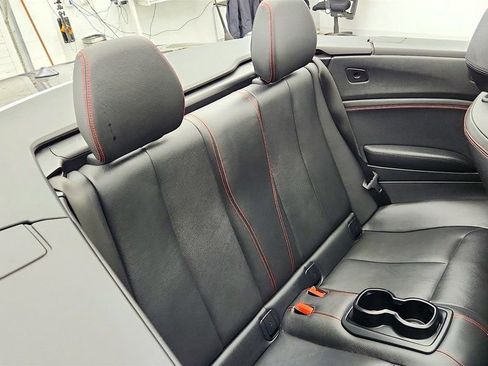 Used 2017 BMW 230i xDrive Convertible AWD/4WD image 23