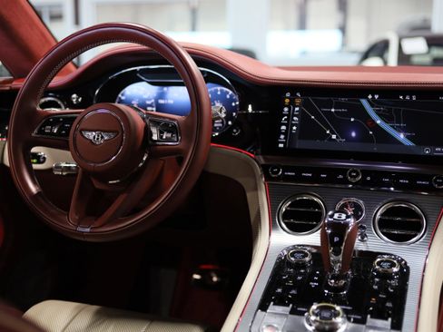 Used 2021 Bentley Continental GT AWD/4WD image 30
