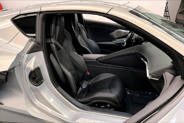 Used 2021 Chevrolet Corvette Stingray Preferred Cpe w/ Battery Protection Package RWD image 8