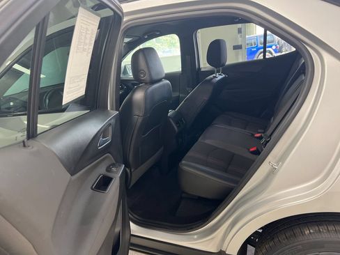 Used 2022 Chevrolet Equinox RS AWD/4WD image 15