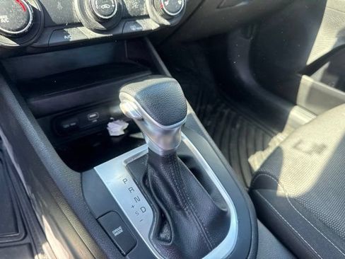 Used 2022 Kia Forte LXS FWD image 15