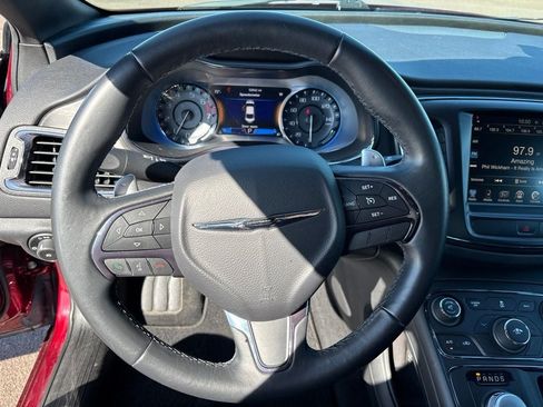 Used 2016 Chrysler 200 S FWD image 15