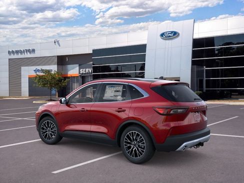 New 2025 Ford Escape SE w/ PHEV Premium Package FWD image 4