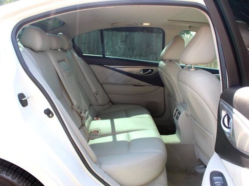 Used 2017 INFINITI Q50 3.0t Premium w/ 3.0T Premium Plus Package AWD/4WD image 37