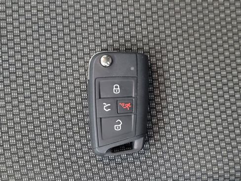 Used 2021 Volkswagen Jetta R-Line FWD image 32