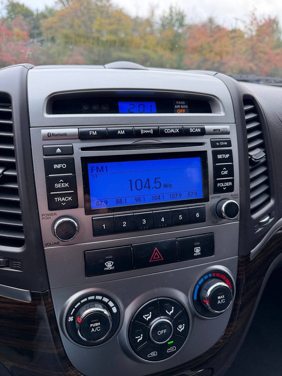Used 2010 Hyundai Santa Fe SE FWD image 33