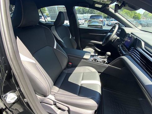 Certified 2026 Toyota Camry SE w/ Convenience Package FWD image 19