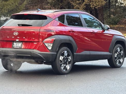 Used 2024 Hyundai Kona SEL image 4