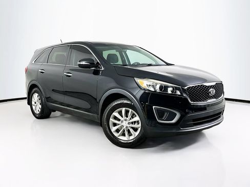Used 2016 Kia Sorento L FWD image 2