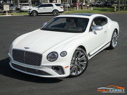 Used 2023 Bentley Continental GT V8 image 8