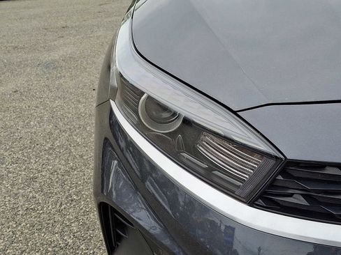 Used 2023 Kia Forte LXS FWD image 8