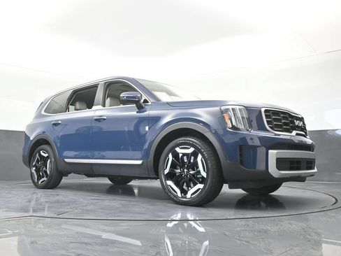 Used 2024 Kia Telluride S w/ S Sunroof Package FWD image 69