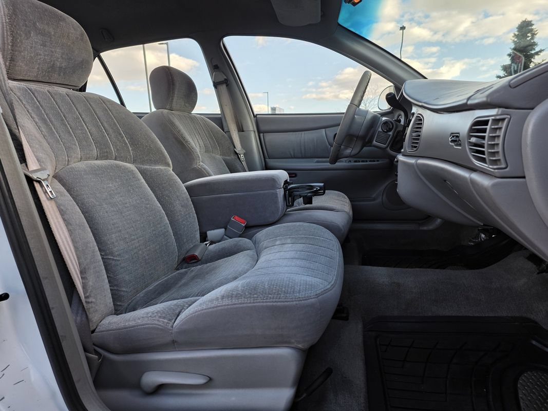 Used 2000 Buick Century Custom w/ Popular Pkg FWD image 20