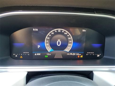 New 2025 Volkswagen Taos SE image 21