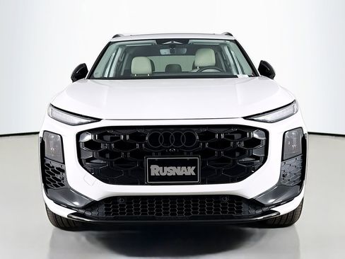 New 2026 Audi Q3 quattro 2.0T image 2