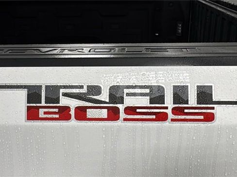 Used 2020 Chevrolet Silverado 1500 LT Trail Boss image 37