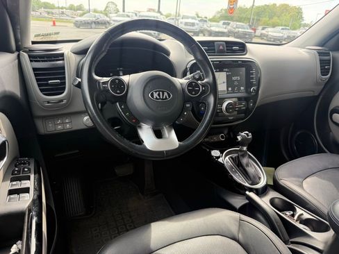 Used 2019 Kia Soul + w/ Primo Package image 5