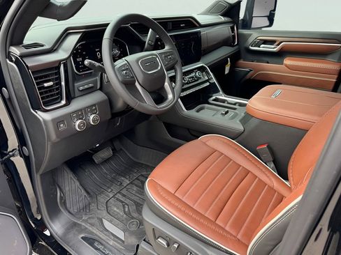New 2026 GMC Sierra 2500 Denali Ultimate AWD/4WD image 7