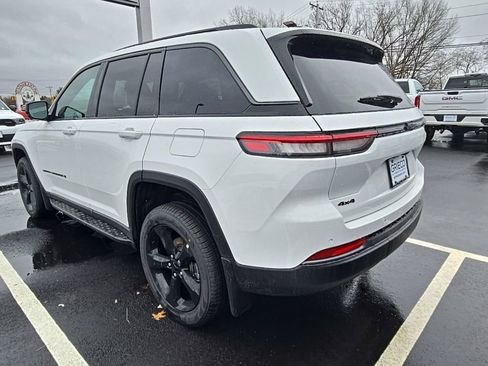 New 2026 Jeep Grand Cherokee Limited w/ Limited Altitude Package AWD/4WD image 5