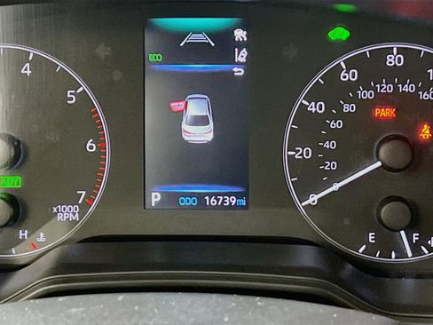 Used 2025 Toyota Corolla LE FWD image 22
