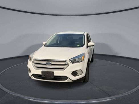 Certified 2019 Ford Escape SE AWD/4WD image 3