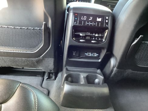 Used 2024 Jeep Grand Cherokee L Limited w/ Trailer Tow Package AWD/4WD image 11
