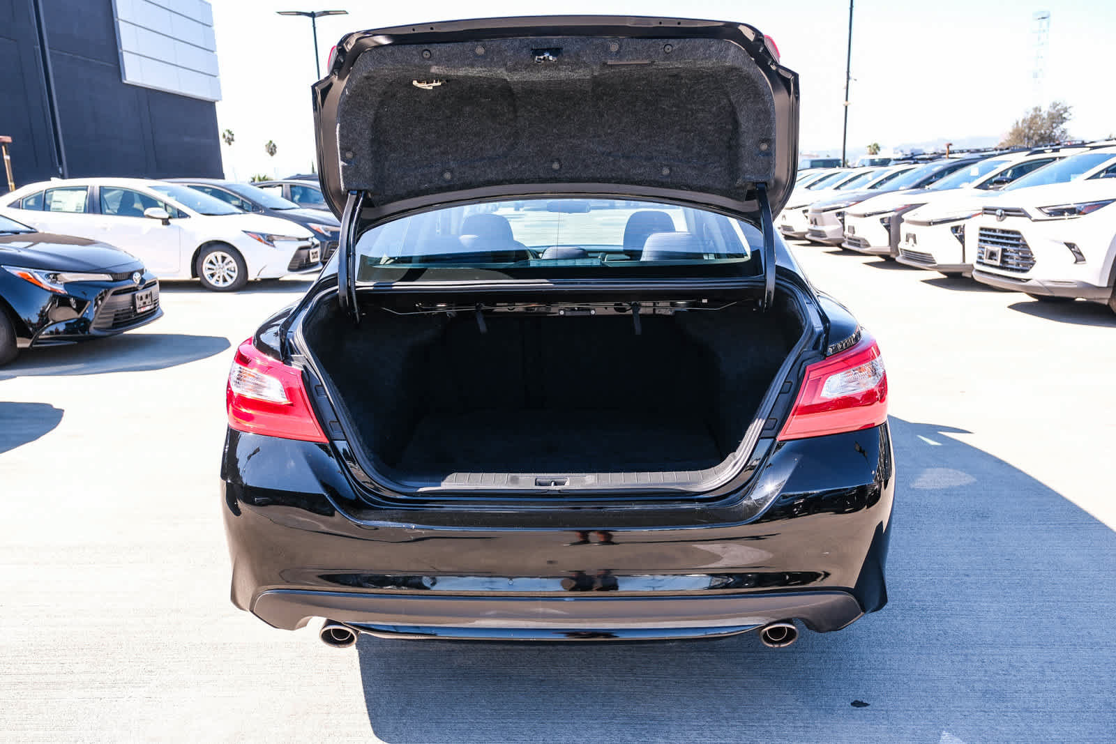 Used 2016 Nissan Altima 2.5 S w/ Power Driver Seat Package FWD image 25