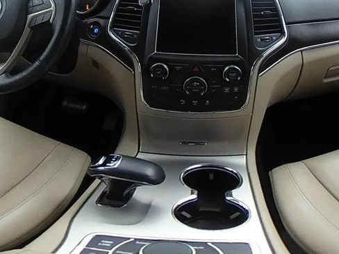 Used 2014 Jeep Grand Cherokee Limited AWD/4WD image 12