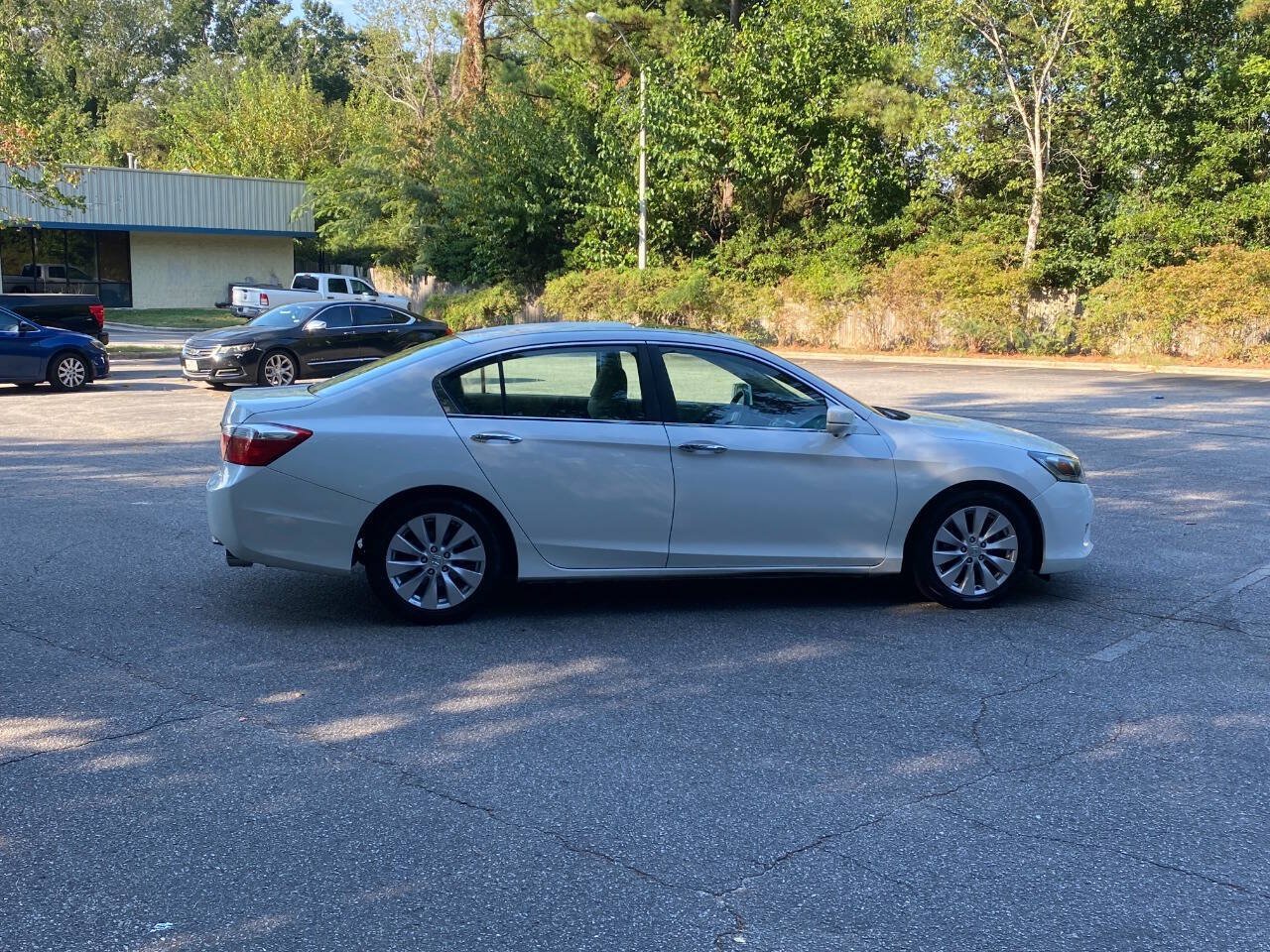 Used 2013 Honda Accord EX image 4