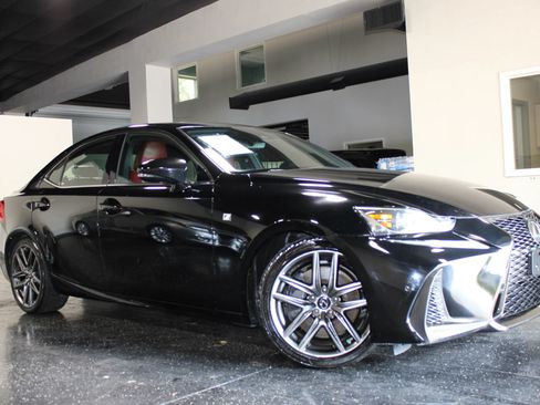 Used 2019 Lexus IS 300 F Sport w/ F Sport Package RWD image 42