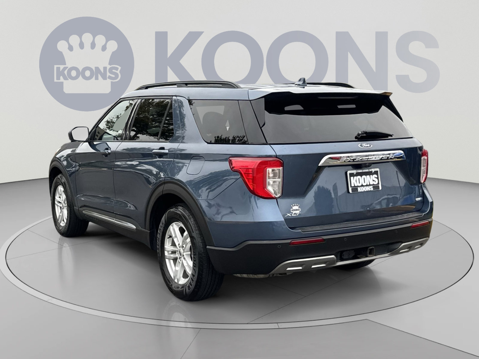 Used 2020 Ford Explorer XLT w/ Equipment Group 202A AWD/4WD image 4
