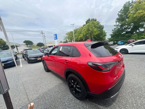 Certified 2024 Honda HR-V Sport image 33