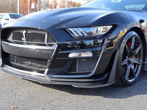 Used 2022 Ford Mustang Shelby GT500 w/ Carbon Fiber Track Pack image 21