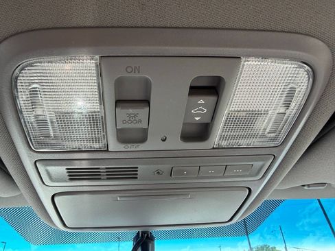 Used 2011 Honda Pilot EX-L image 25