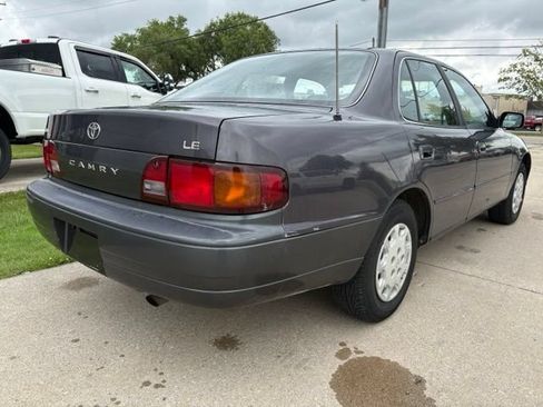 Used 1996 Toyota Camry DX FWD image 15