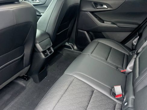 New 2026 Chevrolet Equinox LT w/ Convenience Package II image 8