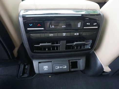 Used 2024 Acura MDX FWD w/ Technology Package image 16