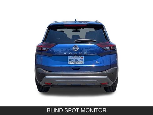 Used 2023 Nissan Rogue SL FWD image 9