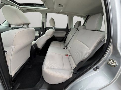 Used 2018 Subaru Forester 2.5i Premium image 33
